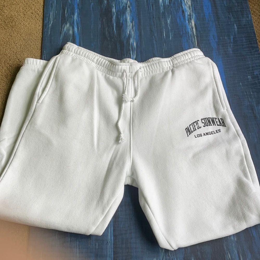 INSANELY SOFT white sweatpants